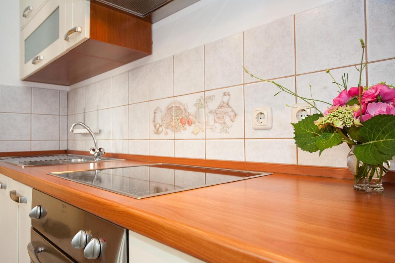 Apartments Dino Кърк Екстериор снимка