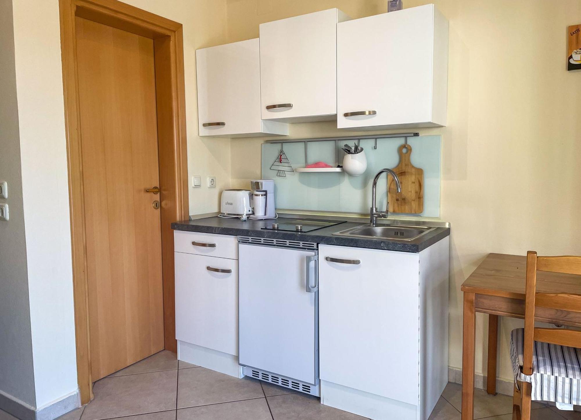 Apartments Dino Кърк Екстериор снимка