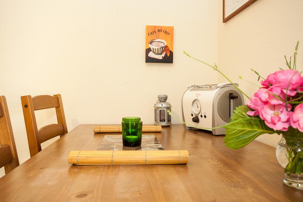 Apartments Dino Кърк Екстериор снимка
